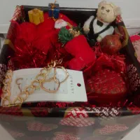 دکوری یلدایی با ژوپینگ هرجعبه فقط 100|مجسمه، تندیس، ماکت|قم, حاج خلیل|دیوار