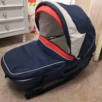 سبد خواب قابل حمل ( کری کات)