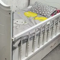 تخت نوزادی و تشک