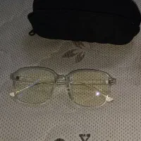 عینک طبی زد اشعه اصلی