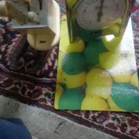 سرویس چاقو با جاش یک عدد تخته گوشتبر یک عدد ترازو