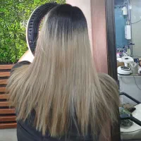 اماده همکاری بعنوان دستیار کراتین و ناخن و اصلاح