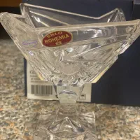 بستنی خوری پایه دار و تراش بسیار لوکس