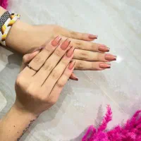 کاشت ناخن حرفه ای+طراحی رایگان برای پنج نفراول