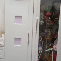 میز تحریر وکمد ویترین دار