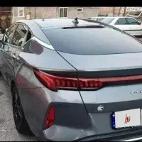 کی ام سی j7مدل ۱۴۰۲خاکستری قیمت مقطوع معاوضه دارم