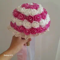 دسته گل و دستبند عروس