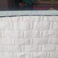 تخت فلزی و تشک طبی و پاتختی|تخت و سرویس خواب|شیراز, شهرک گلستان|دیوار