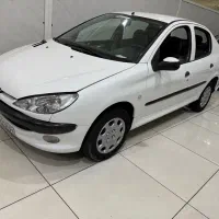 پژو 206 SD V8 مدل 1392 رخ در حد بدنه آینه