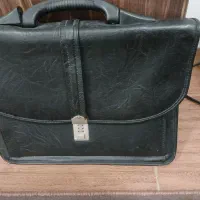 یک عدد کیف چرم