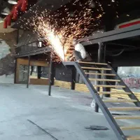 جوشکاری سیار وسرویس کاری لوله کشی وبازسازی