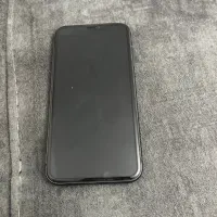 ایفون ۱۱ معمولی