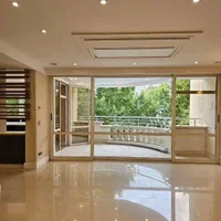 شیخ بهایی شمالی۲۳۰متر ۴ خواب+۲پارکینگ حاضری+امداد