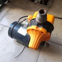 پمپ نیم اسب لوارا