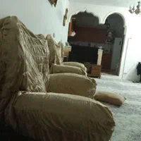 خانه کلنگی در دو طبقه دو واحد مجزا بمساحت 70 متر