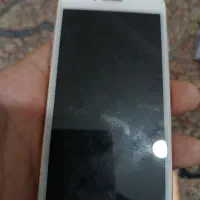 گوشی آیفون 8
