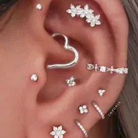 خدمات پیرسینگ .کاشت ناخن.کاشت مژه هیدن