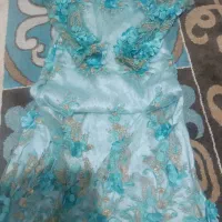 تعدادی لباس مجلسی بفروش میرسد