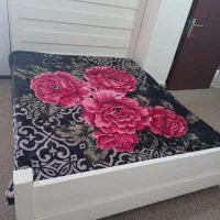 تخت خواب و آینه دراور