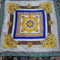 روسری قواره بزرگ قدیمی|لباس|ارشق, |دیوار