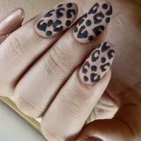 مدل کاشت وطراحی ناخن بصورت رایگان|خدمات آرایشگری و زیبایی|لاهیجان, رجایی|دیوار