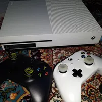 Xbox one s به همراه کینکت|کنسول، بازی ویدئویی و آنلاین|همدان, |دیوار