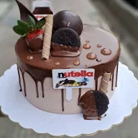 به تعدادی وردست جهت همکاری در قنادی نیازمندیم