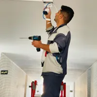 دوربین مدار بسته و دزگیر اماکن