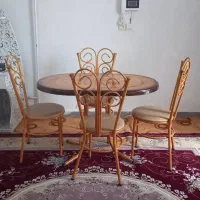 میز و صندلی