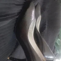 توجه توجه  کفش سینلدرلا سایز ۳۶  چرم پاشنه ۷ سانت