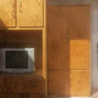 کمد ایستاده