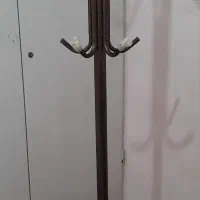 چوب لباسی ایستاده