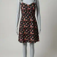 لباس|کفش و لباس بچه|صدرا-فارس, فاز ۲|دیوار