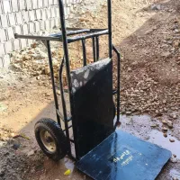 فرغون دست ساز برای حمل بار