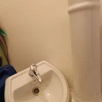 روشویی همراه شیر