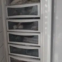 فریزر درحال کار است موتورش موقع اتومات صدا میده