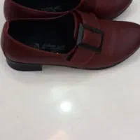 کفش|کیف، کفش، کمربند|میانه, |دیوار