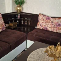 مبل ال راحتی باکس دار همراه با میز جلومبلی و پاف