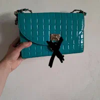 کیف|کیف، کفش، کمربند|دهگلان, |دیوار