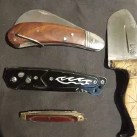 ۴ چاقو ب فروش می‌رسد