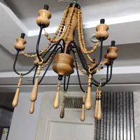 لوستر کلاسیک چوبی