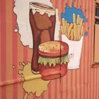 نقاشی روی دیوار