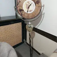 ساعت ایستاده