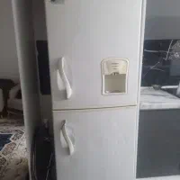یخچال آیسان