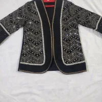 کت زنانه سایز ۴ تاوزن ۷۵و۸۰میخوره