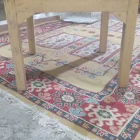 کرسی چوبی در حد نو|بخاری، هیتر، شومینه|ری, شهید غیوری (ابن باویه)|دیوار