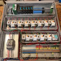 نصب،راه اندازی،تعمیر ،طراحی تابلو برق های صنعتی