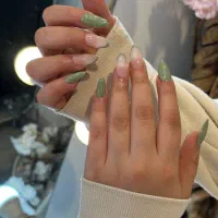 ناخن ۲۵۰ تومن|خدمات آرایشگری و زیبایی|رشت, دیلمان|دیوار