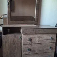 دراور ۳ کشو  و ۲ عدد پاتختی