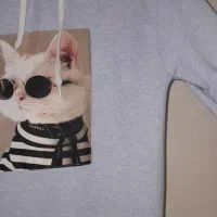 تعدادی هودی|لباس|رشت, انصاری|دیوار